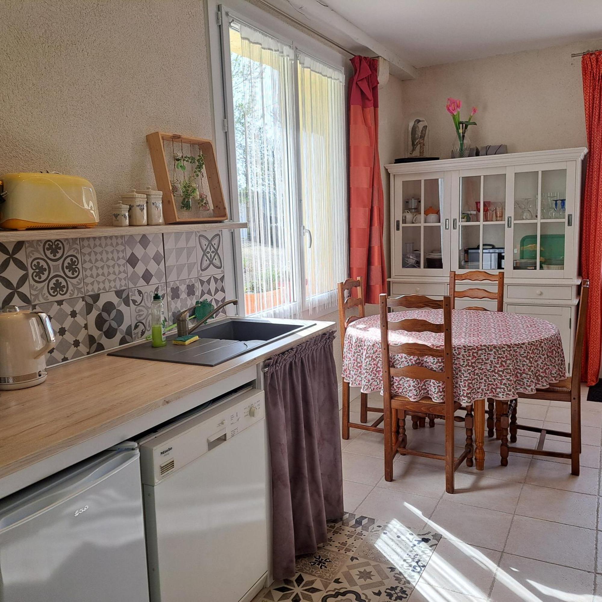 Gite de La Pivarderie Senille Exterior foto